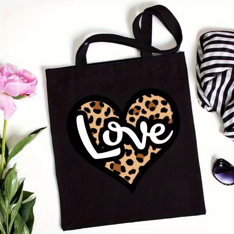 Shopper Tote Canvas - ヒョウ柄ハートラブレターキャンバストートバッグトレンディな再利用可能なショルダーハンドバッグ十代の女の子のためのショッピング旅行学校休日