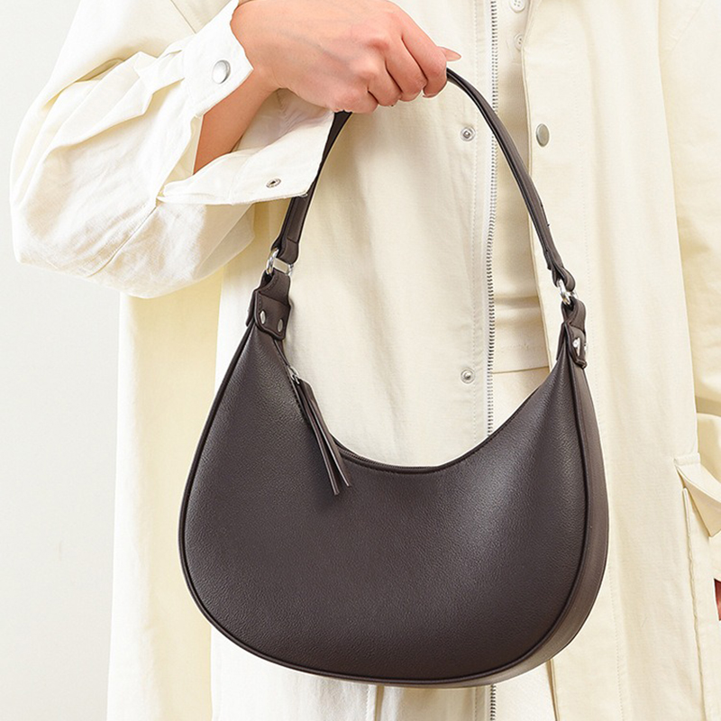 女性用トレンディな三日月型バッグ、PUレザーの脇の下に挟むバ - Half Moon Crescent のレビューと価格