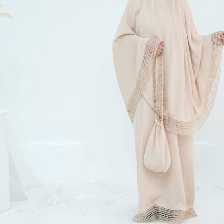 ムスリム4点セット 女性用スカート ヒジャブ レース収納バッ - Women Bags Dubai のレビューと価格