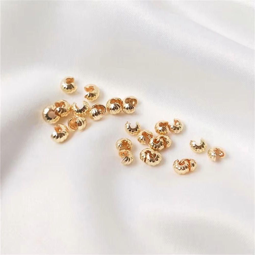 14K金メッキの三日月型Cクラスプ、パンプキンテクスチャ付き - Half Moon Crescent のレビューと価格