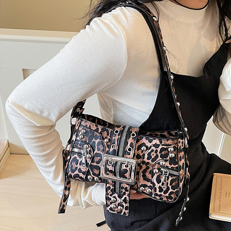 女性用ショルダーバッグ パンクスタイル財布 PUレザー ロッ - Women Bags For Airport のレビューと価格