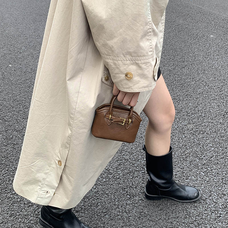 左側ビッグPUレザーショートハンドルショルダーバッグ レディ - Women Bags For Airport のレビューと価格